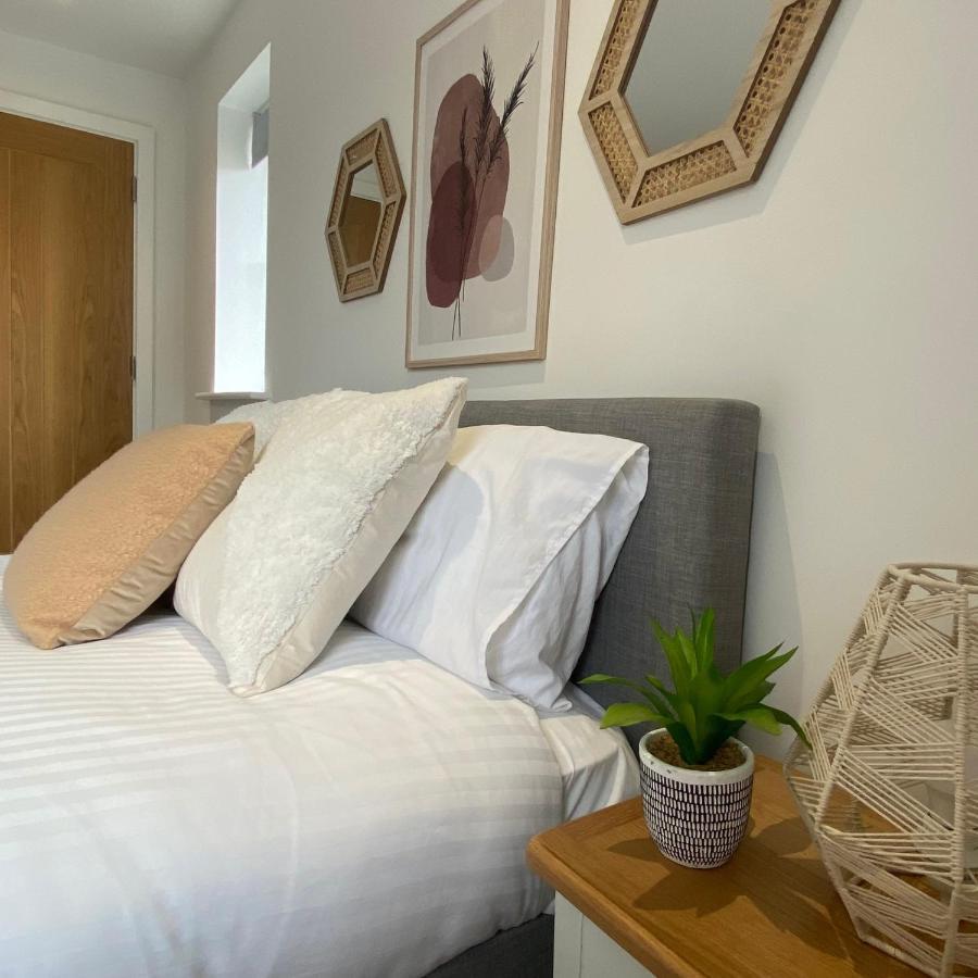 Modern 2 Bed Apartment/Free Parking/Near City/Self-Check In Handsworth Kültér fotó