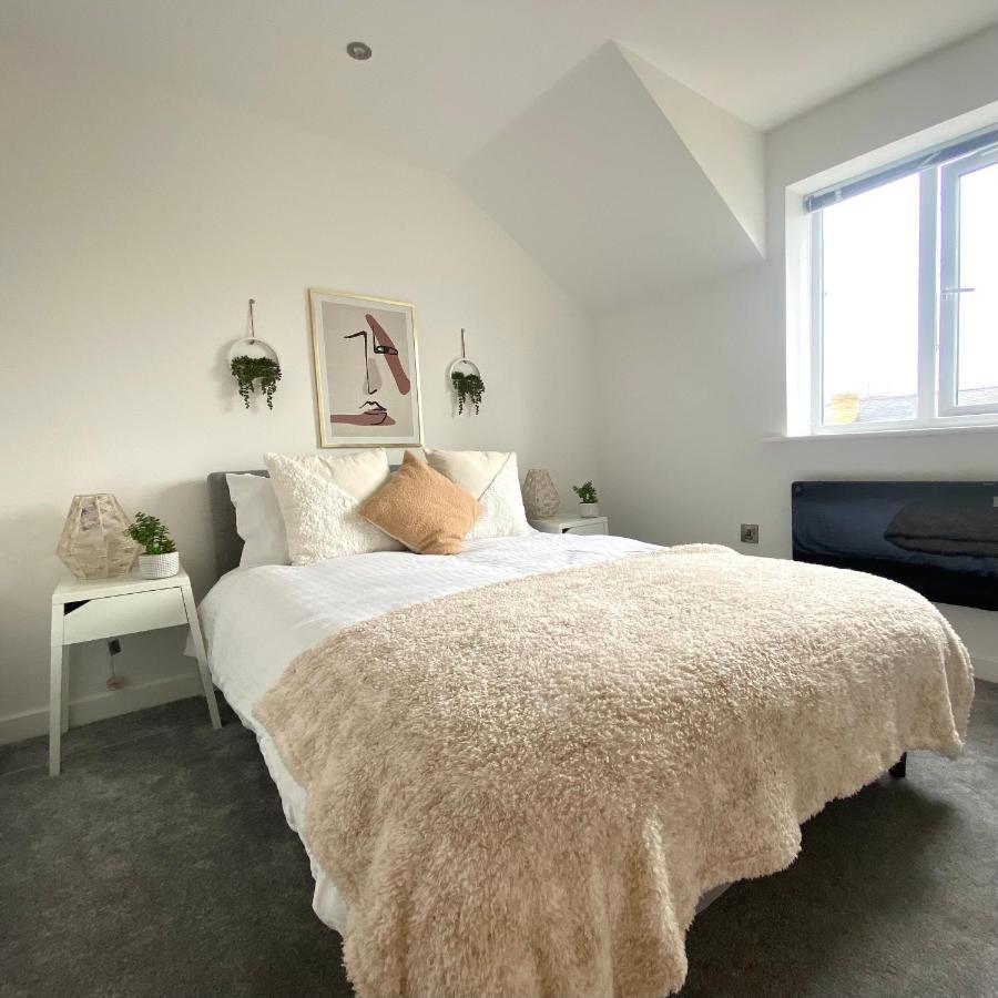 Modern 2 Bed Apartment/Free Parking/Near City/Self-Check In Handsworth Kültér fotó